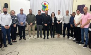 Militares apresentam modelo de Escola Militar em explanação na Câmara