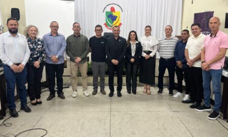 Militares apresentam modelo de Escola Militar em explanação na Câmara
