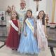 Troca do manto e escolha da rainha abrem festa em honra a Nossa Senhora Aparecida em Mina Fluorita