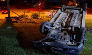 Corpo de Bombeiros atende capotamento na Rodovia Tranquilo Sartor