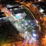 Chegada do Expresso Natalino emociona grande público na abertura da programação de Natal em Morro da Fumaça