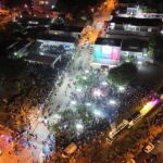 Chegada do Expresso Natalino emociona grande público na abertura da programação de Natal em Morro da Fumaça