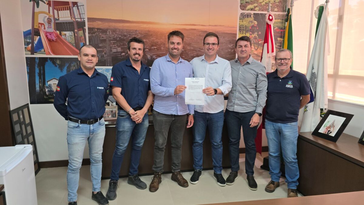 Fortunato Salvan: Governo fumacense autoriza melhorias na rede adutora de água e anuncia pavimentação asfáltica da rodovia