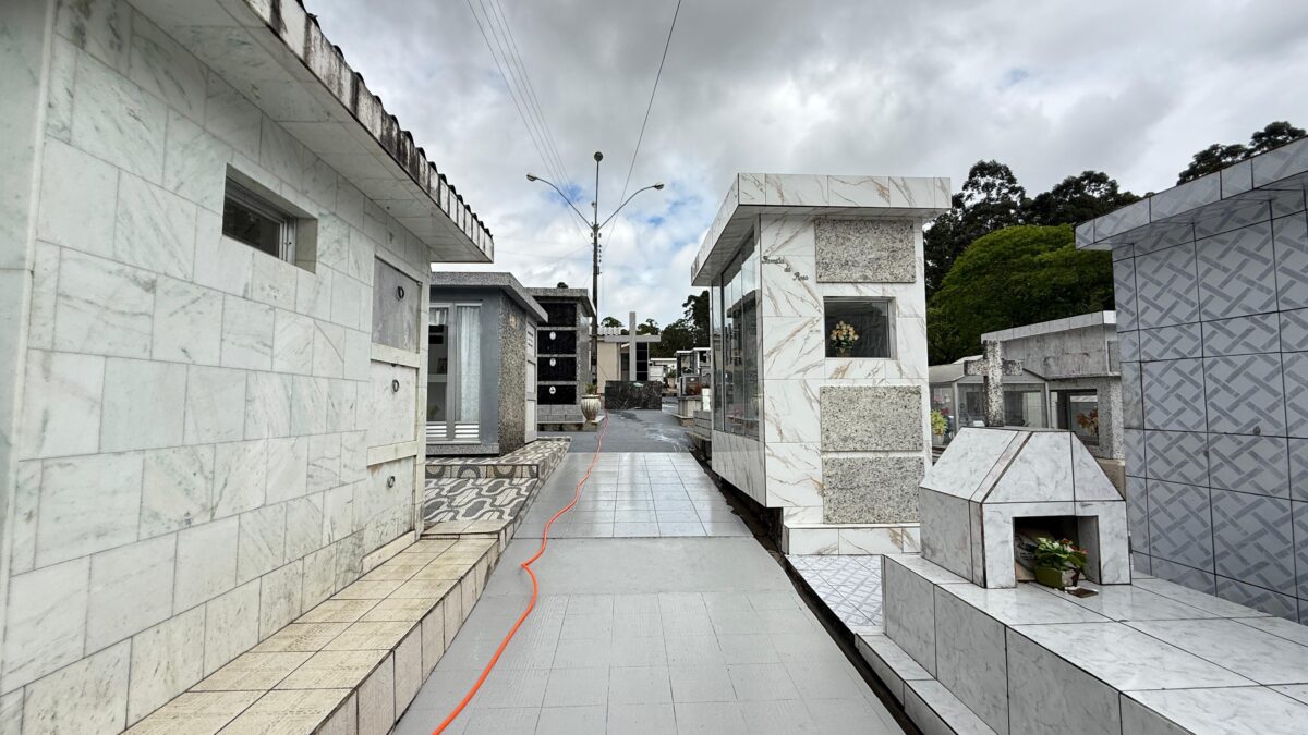 Secretaria de Infraestrutura de Morro da Fumaça realiza melhorias no Cemitério Municipal