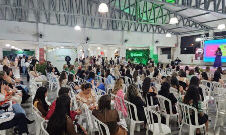 Evento “Elas! Florescer, Conectar e Transformar” reúne empreendedoras e marca noite de sucesso em Morro da Fumaça