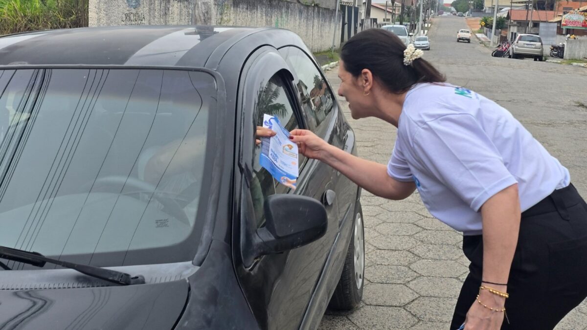 Saúde de Morro da Fumaça dá início à programação do Novembro Azul com blitz educativa