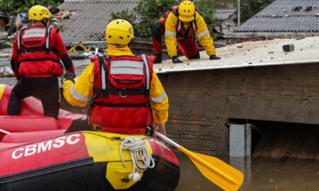 CBMSC mantém equipes de Força-Tarefa em sobreaviso para atendimentos decorrentes do ciclone
