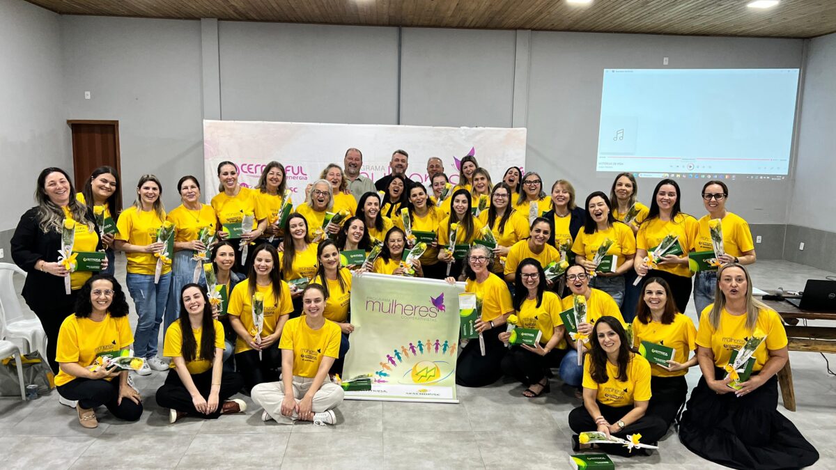 Cermoful forma a sétima turma do Mulheres Cooperativistas