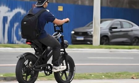Nova regra exigirá CNH, placa e capacete para todos os ciclomotores em 2026