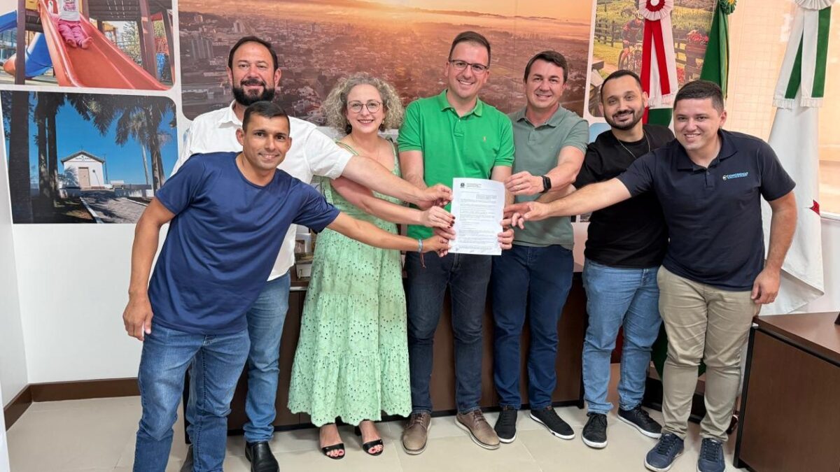 Governo de Morro da Fumaça sanciona Lei que cria auxílio para compra de uniforme escolar