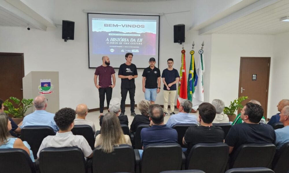 Documentário eterniza o início da Força Jovem Fumacense (FJF) e emociona o público