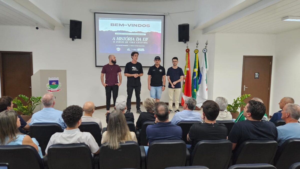 Documentário eterniza o início da Força Jovem Fumacense (FJF) e emociona o público