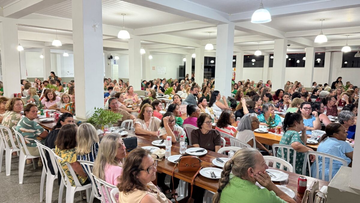 Encontro dos Clubes de Mães reúne 320 mulheres em celebração de encerramento das atividades do ano em Morro da Fumaça