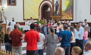 Missa de Envio marca compromisso de acólitos e coroinhas na Igreja Matriz São Roque