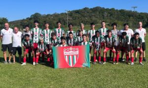 Com apoio da FME, equipe sub-15 do Rui Barbosa representa Morro da Fumaça na 4ª Copa São Francisco do Sul