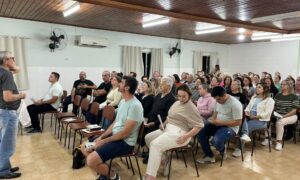 Paróquia São Roque realiza Missa de Investidura dos novos ministros da Eucaristia