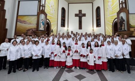Emoção marca acolhida de 78 novos Ministros da Comunhão em Morro da Fumaça