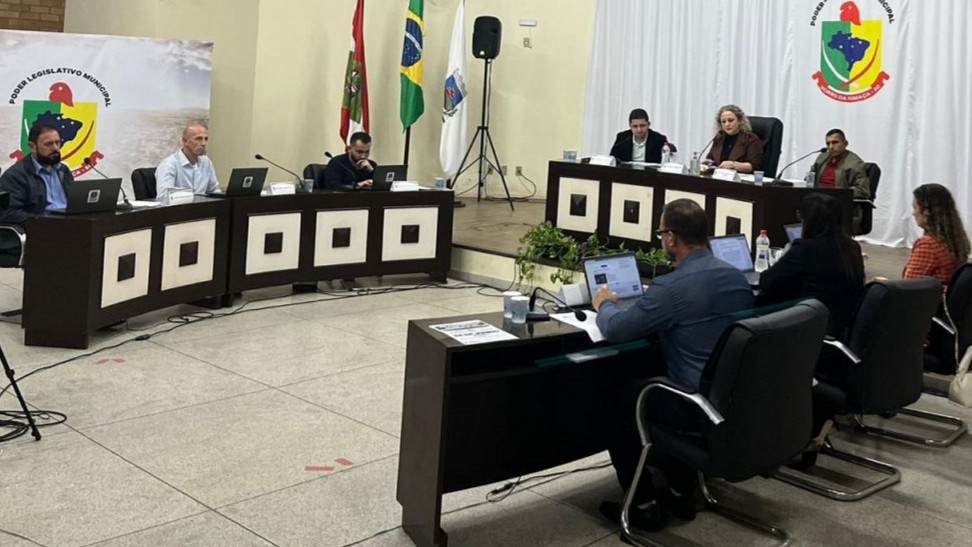 Projeto de Vale-Uniforme Escolar é aprovado na Câmara de vereadores