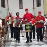 Terno de Reis percorre o centro de Morro da Fumaça em celebração ao Dia de Santo Reis