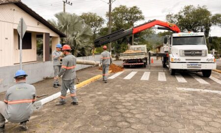 Investimento da Cermoful em rede elétrica leva climatização às escolas