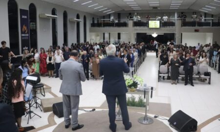 Assembleia de Deus de Morro da Fumaça reúne grande público e autoridades em celebração pelos 35 anos