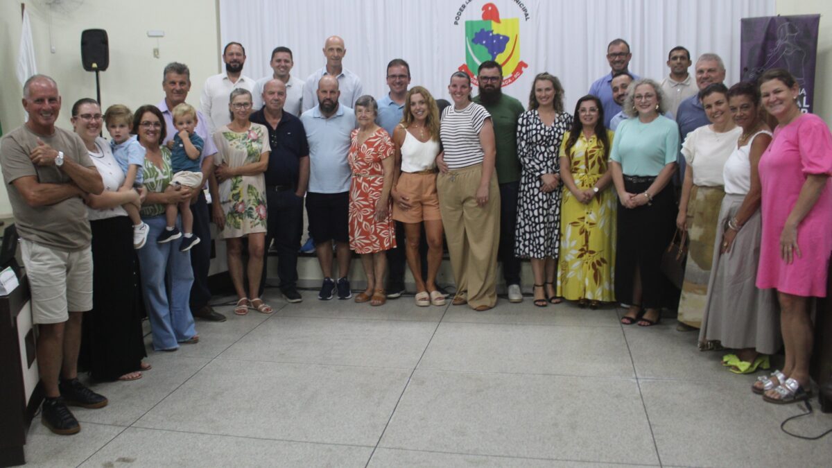 Vereadores aprovam projeto que homenageia Maria Aparecida Sartor na Escola Olívio Recco