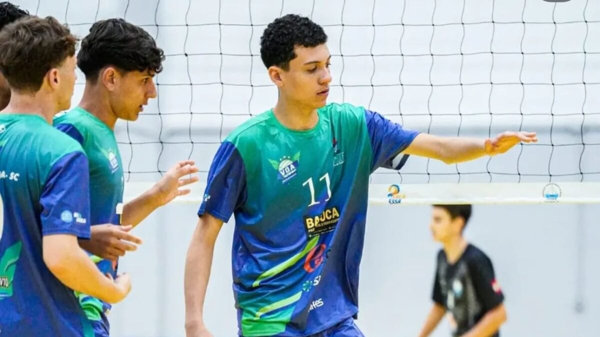 Com chance de convocação, atleta fumacense participa de seletiva da Federação Catarinense de Voleibol