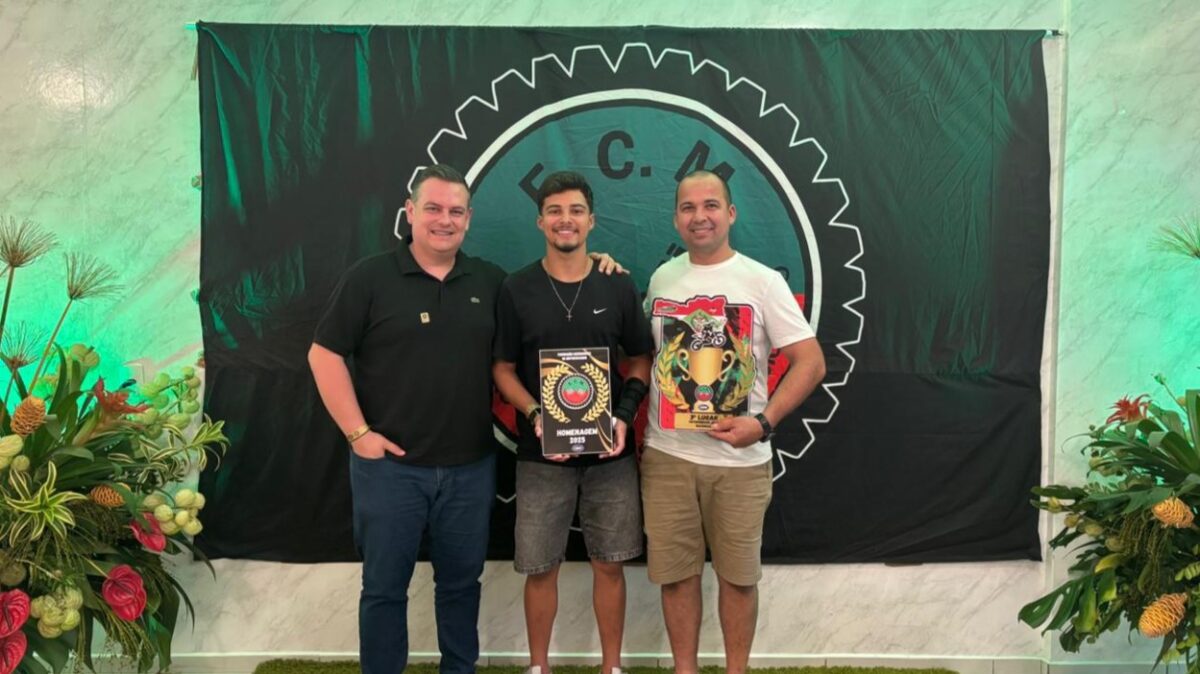 Atletas fumacenses do motocross são homenageados pela Federação Catarinense