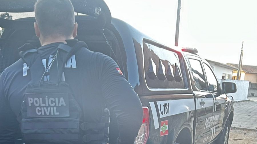 Polícia Civil prende homem por posse ilegal de arma de fogo