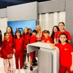 Alunos do Centro Educacional Davi visitam sede da NSC TV em Criciúma