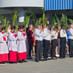 Semana Santa inicia com missa e bênção de Ramos na Paróquia São Roque
