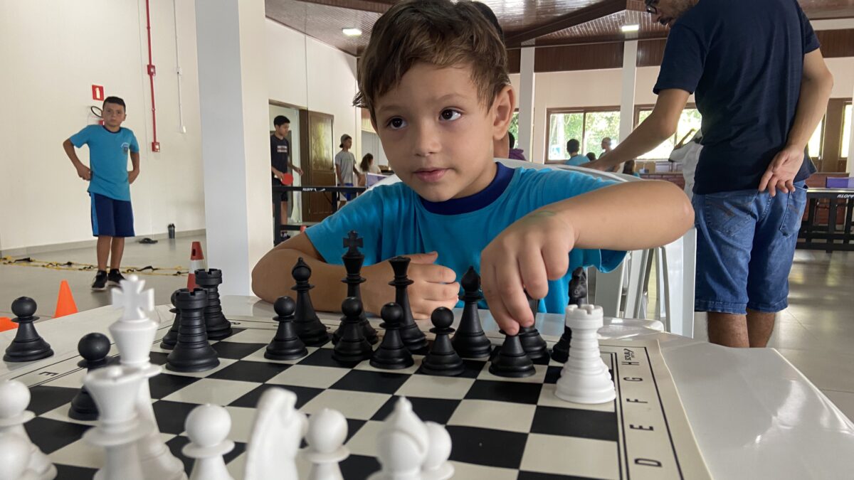 Projeto Em Movimento leva esporte e inclusão para crianças e adolescentes de Morro da Fumaça