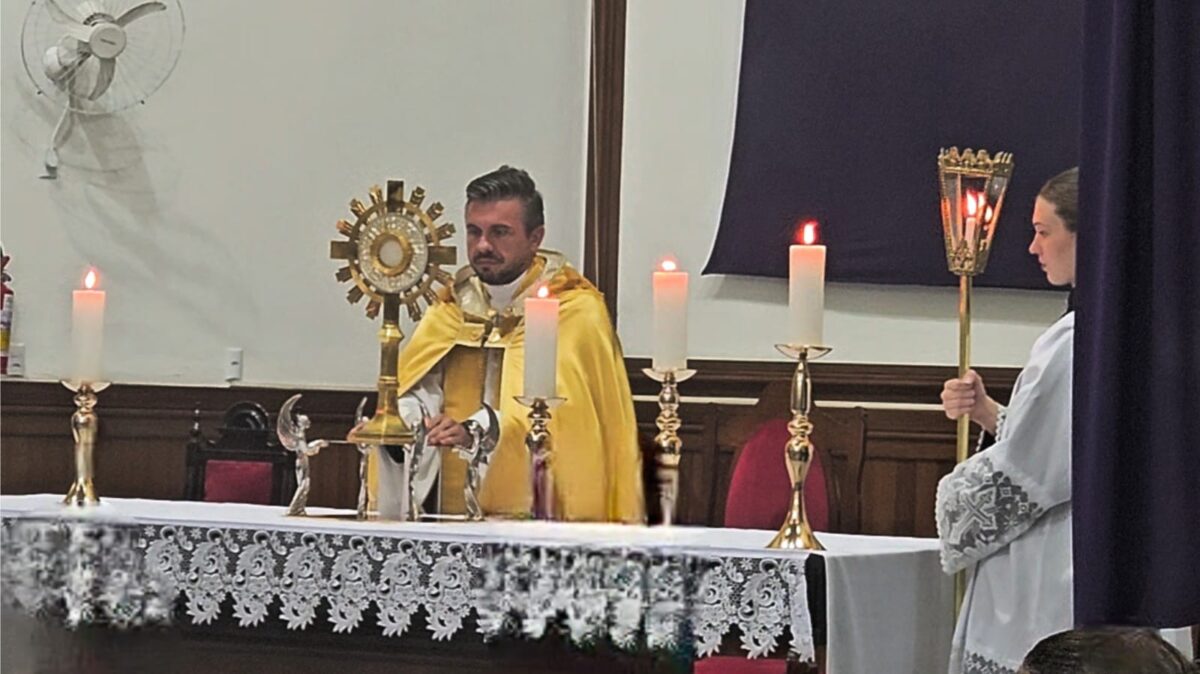 Padre Daniel anuncia início das missas carismáticas na Matriz São Roque