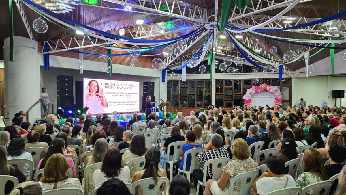 Encontro Viva Mulher reúne aproximadamente 600 participantes em Morro da Fumaça