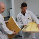 Surfista e engenheiro desenvolve prancha baseada em ciência durante mestrado na Unesc