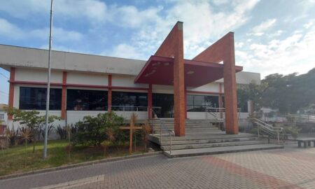 Mutirão de limpeza mobiliza comunidade no Salão Paroquial da Igreja Matriz São Roque neste sábado