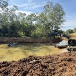 Prefeito de Morro da Fumaça acompanha desassoreamento em Forquilhinha em busca de solução para o Rio Urussanga