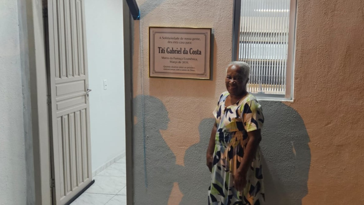 Comunidade se mobiliza e realiza o sonho da nova casa de Dona Tití