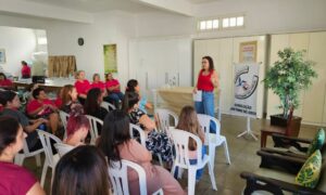 Cantinho do Amor realiza primeira palestra do ano para gestantes