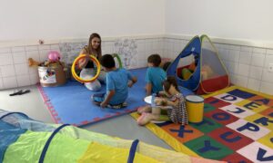 Salas especializadas fortalecem atendimento a estudantes com autismo em Morro da Fumaça