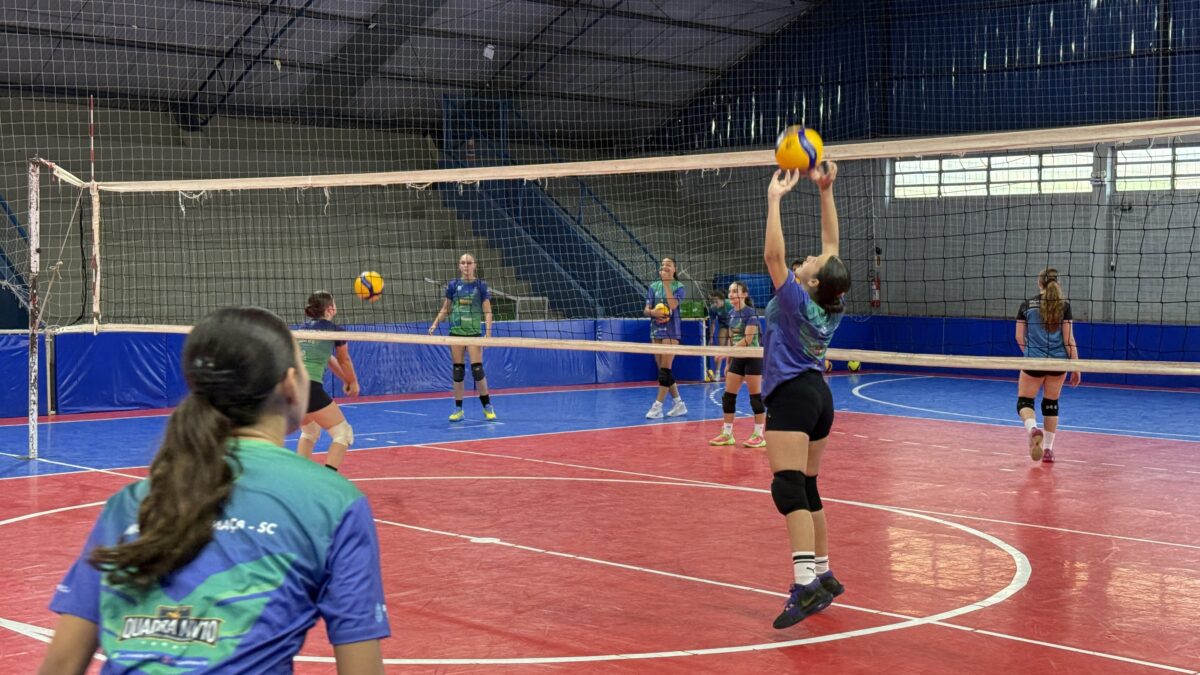Equipe sub-16 FME/Voa Vôlei Morro da Fumaça estreia em casa na Liga Voleibol de Santa Catarina