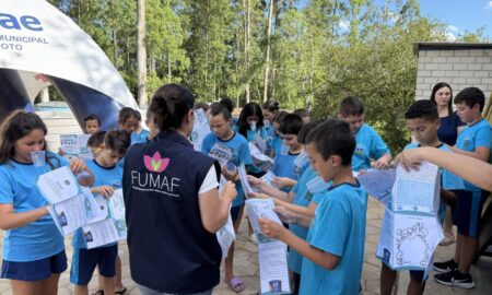 Alunos da Rede Municipal aprendem na prática como a água tratada chega às casas