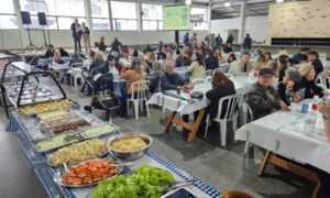Almoço típico italiano reúne famílias na programação da Maggiofest