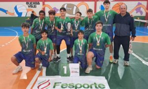Vôlei masculino de Morro da Fumaça conquista título microrregional do Jesc