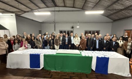 Morro da Fumaça inicia celebrações dos 64 anos com corte do bolo e missa em Estação Cocal