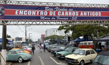 9º Encontro de Carros Antigos reúne apaixonados pelo antigomobilismo em Morro da Fumaça