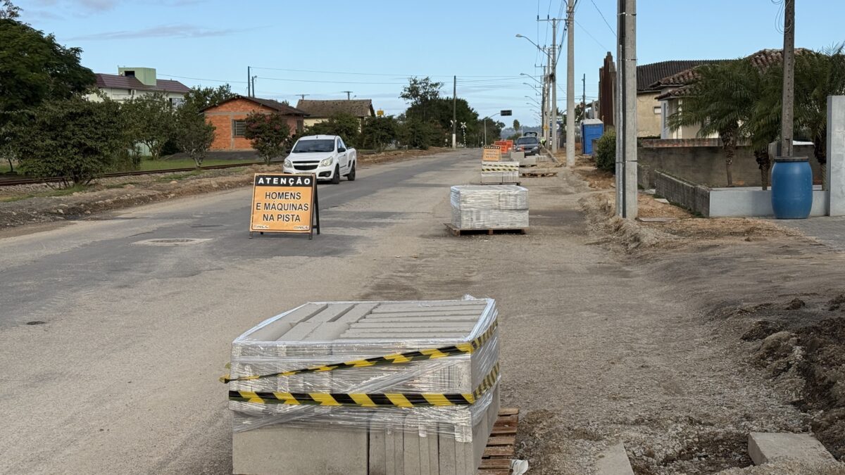 Após implantação de rede de esgoto, obra do Parque Linear de Morro da Fumaça é retomada