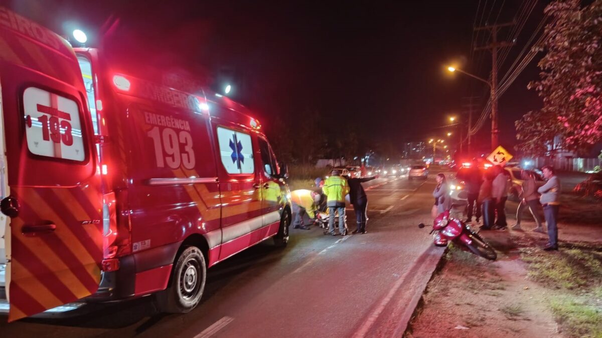 Motociclista de 51 anos é hospitalizado após colisão no acesso a Morro da Fumaça
