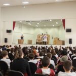 Projeto Cena-Sul Revirada com a peça "Felpo Filva" entra em julho com as últimas cidades e abre a semana em Morro da Fumaça