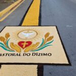 Comunidade acorda de madrugada e transforma ruas de Morro da Fumaça para Corpus Christi
